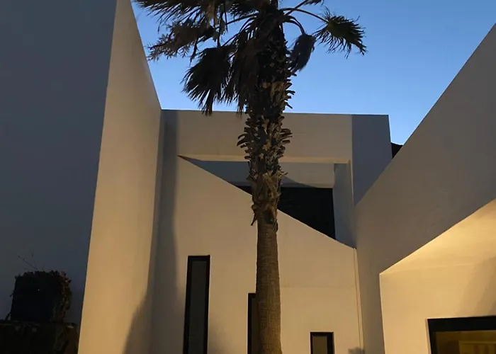 V Villa *
